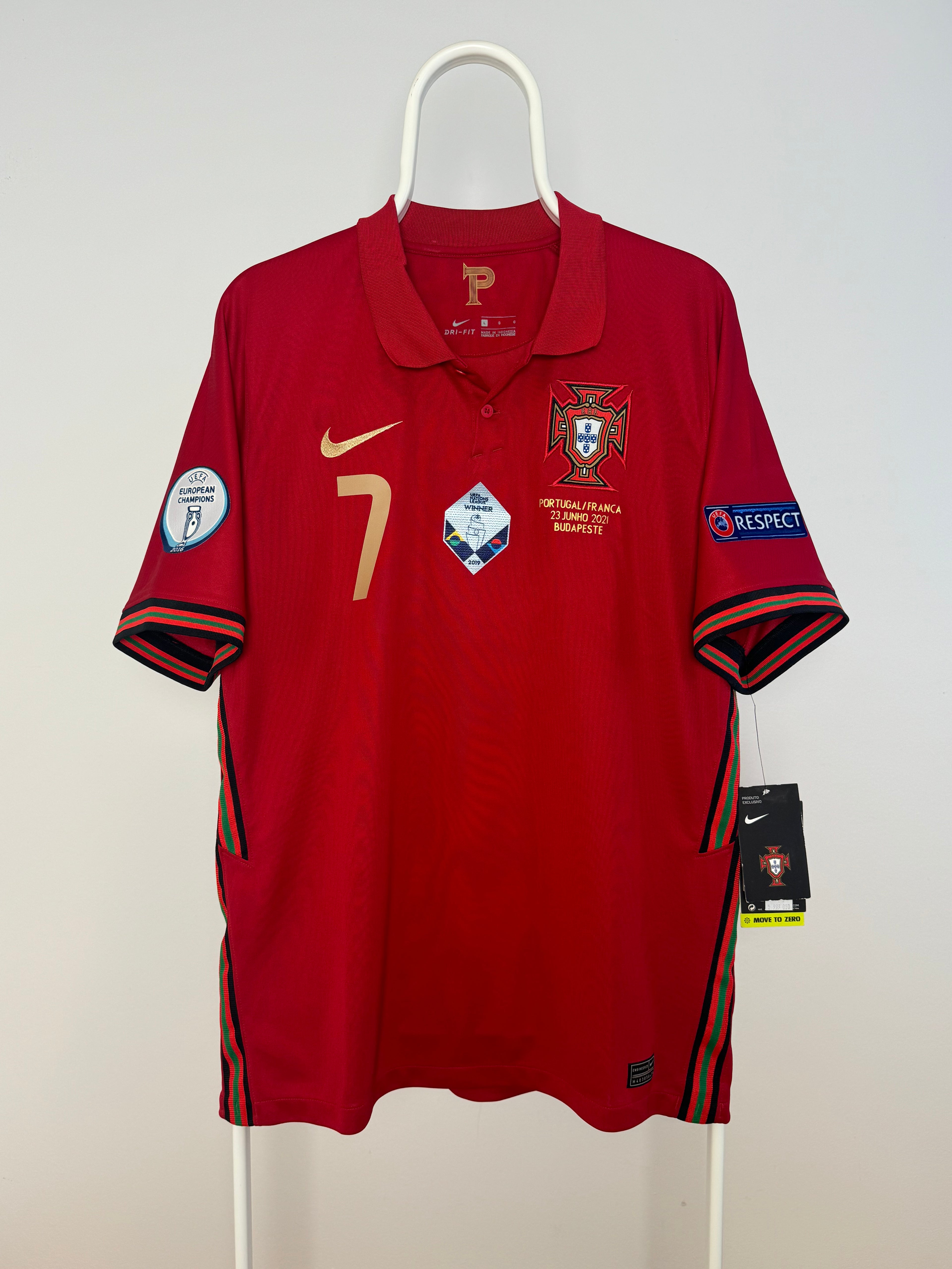 Cristiano Ronaldo - Portugal 2020. Maat L