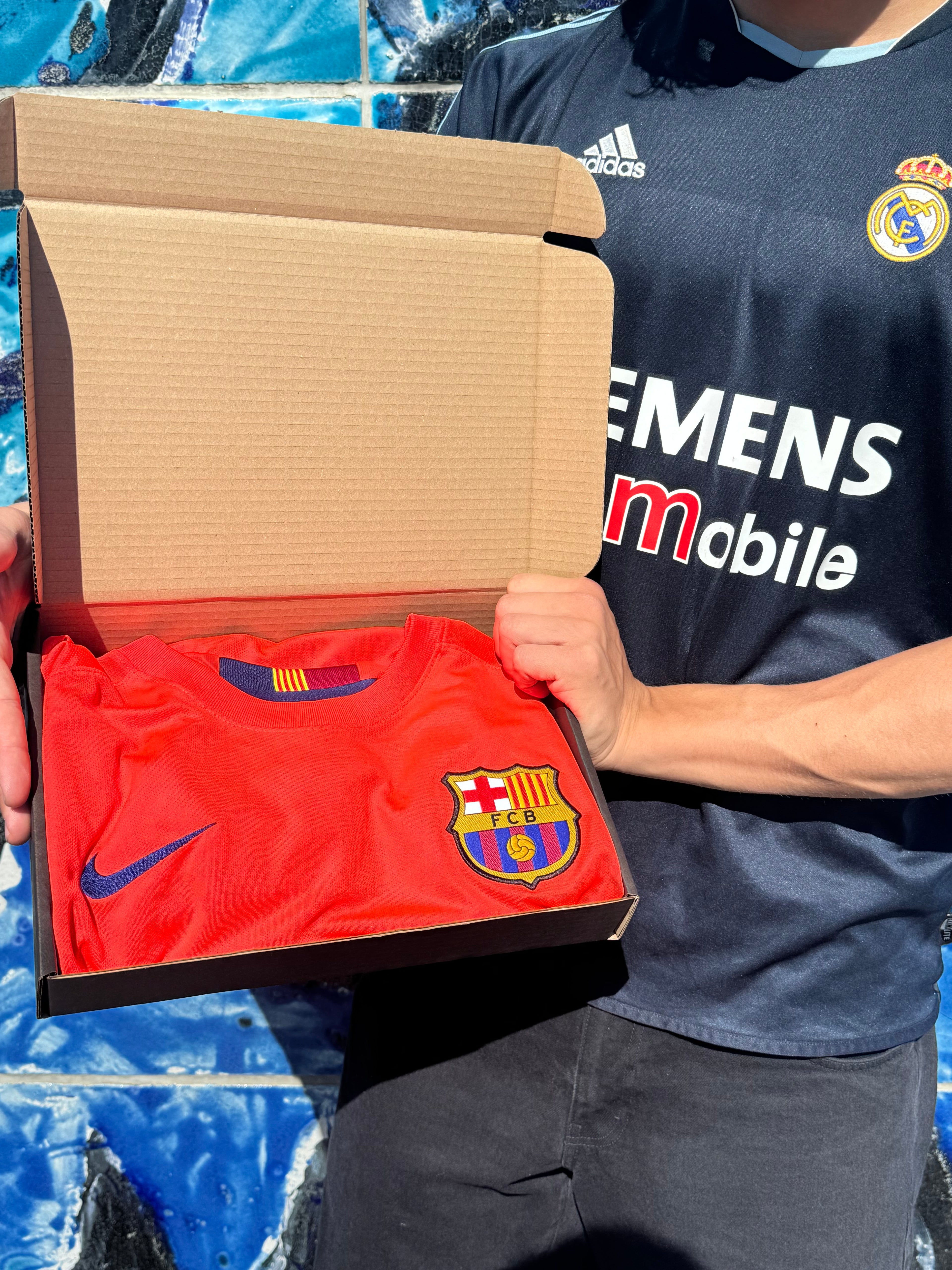 Mystery Box Voetbalshirt La Liga — Origineel Vintage