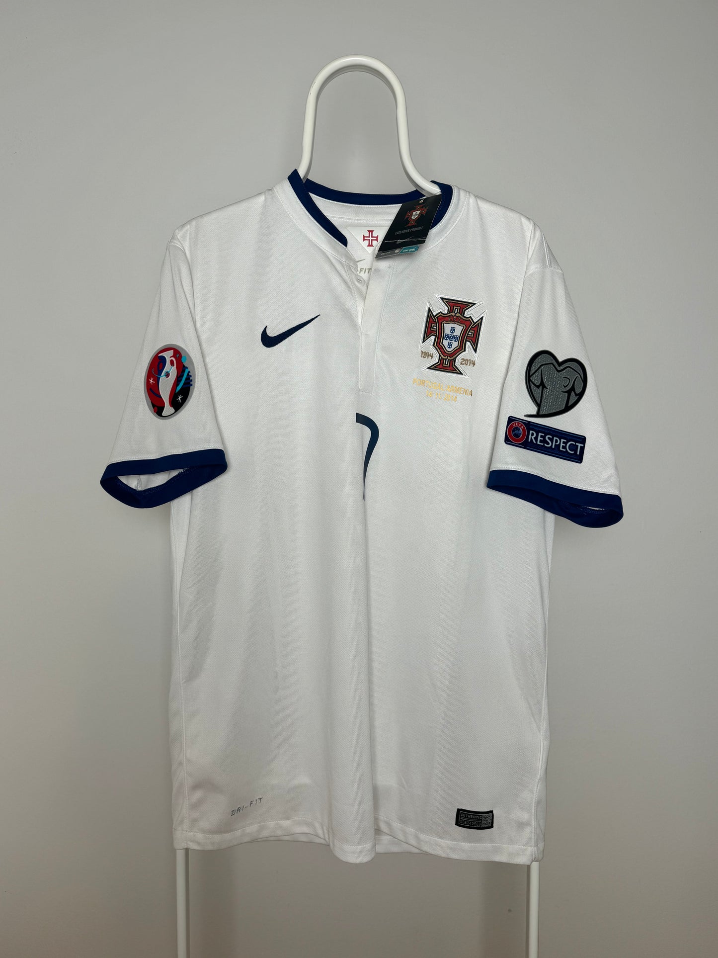 Cristiano Ronaldo - Portugal 2014. Size L