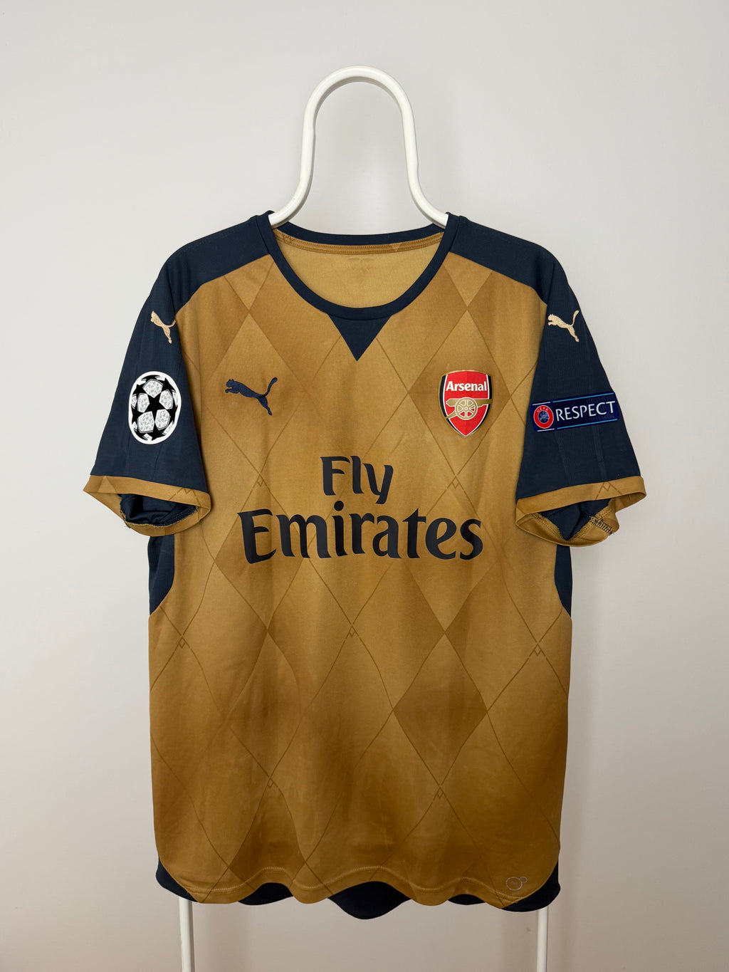 Mesut Özil - Arsenal FC 2015/16. Maat XL