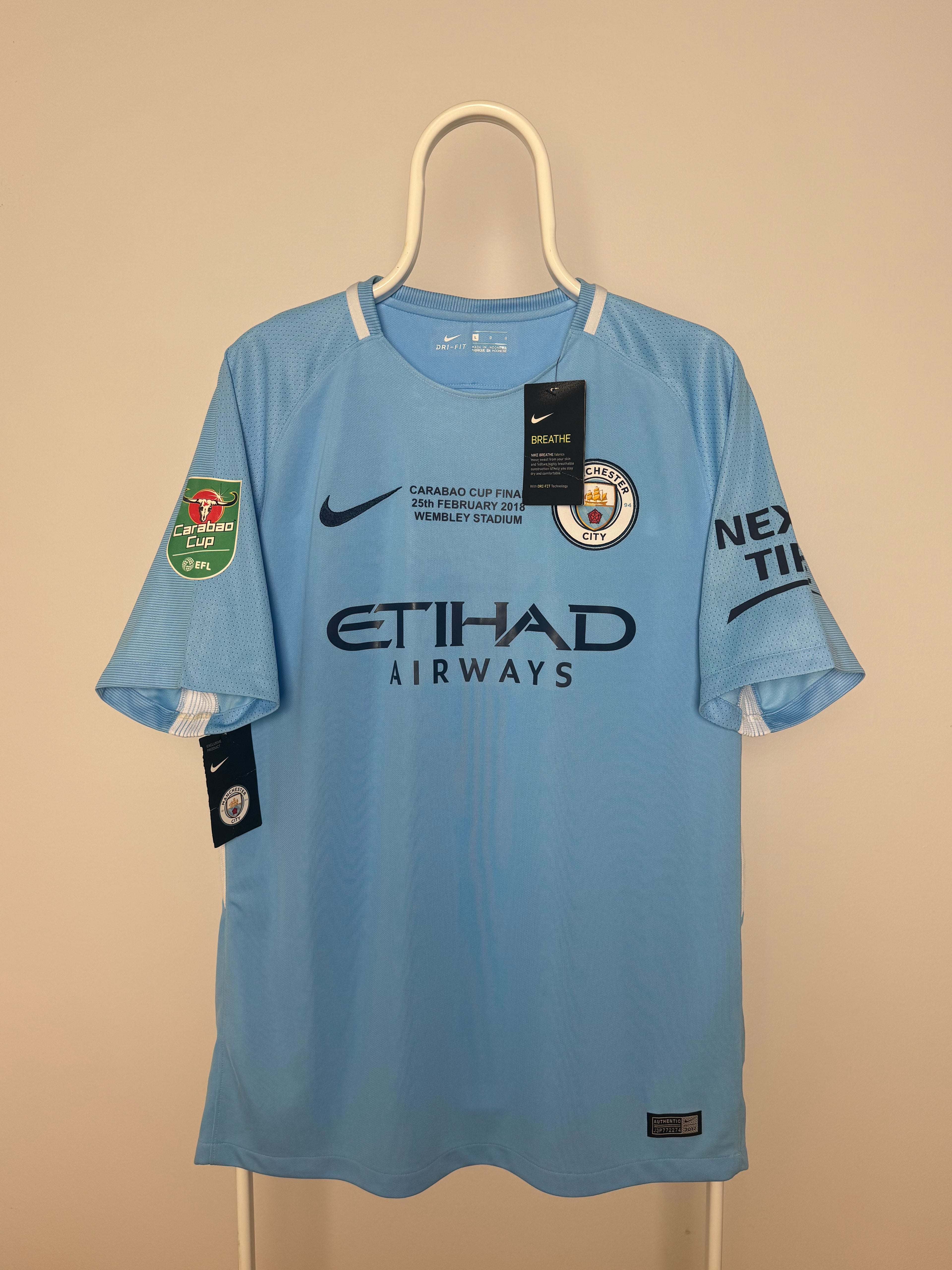 Sergio Agüero - Manchester City 2017/18. Maat L