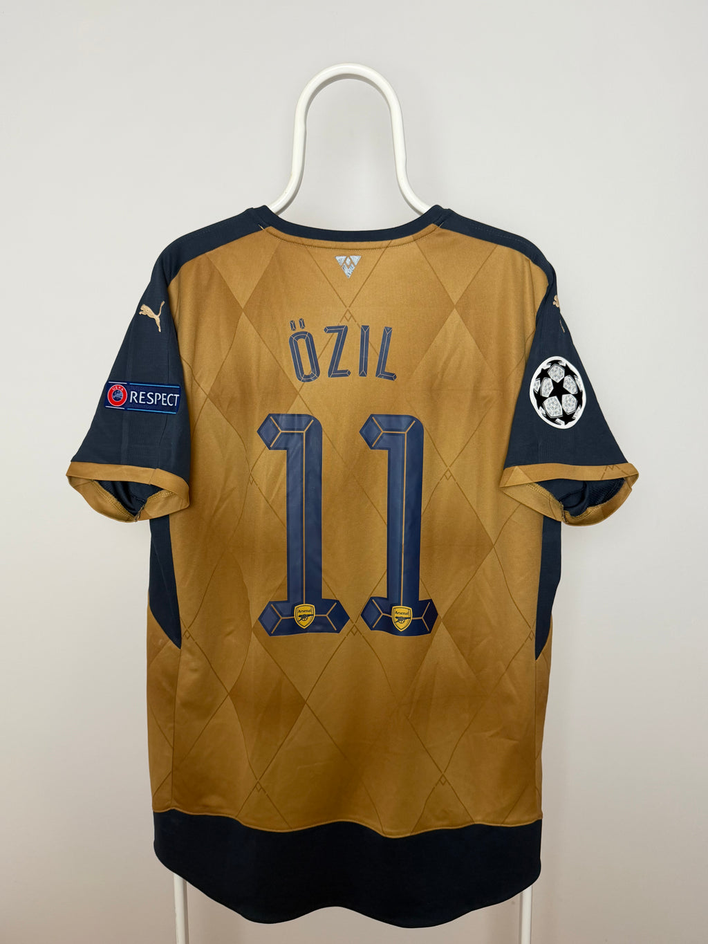 Mesut Özil - Arsenal FC 2015/16. Maat XL