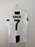 Cristiano Ronaldo - Juventus FC 2018/19. Maat M