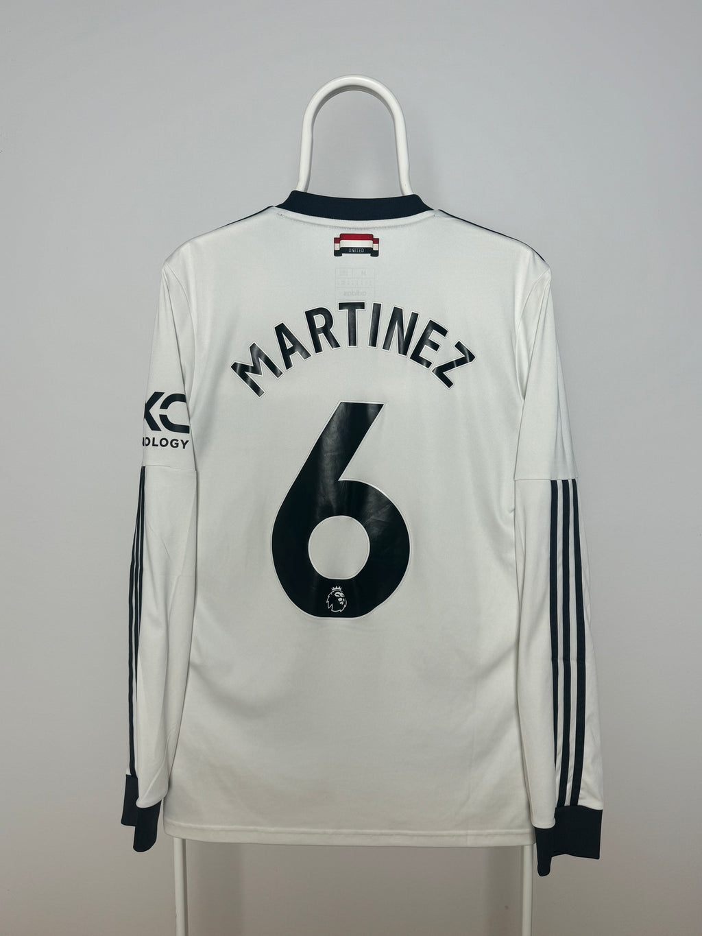 Lisandro Martínez - Manchester United 2024/25. Maat M