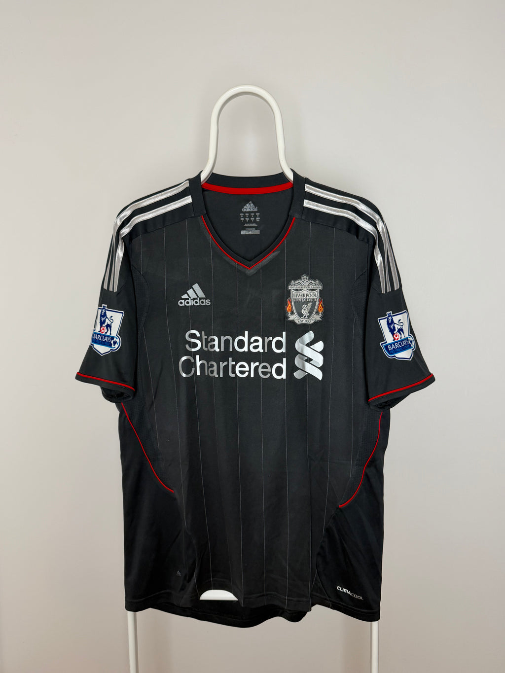 Steven Gerrard - Liverpool FC 2011/12. Maat M