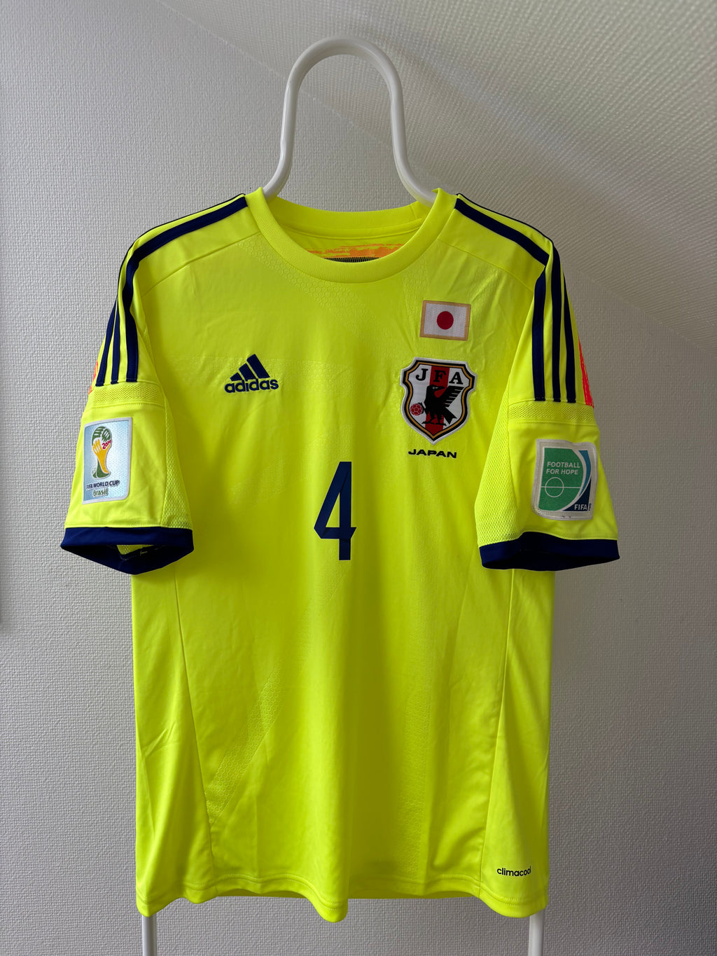 Keisuke Honda Japan 2014 World Cup original vintage football jersey front view