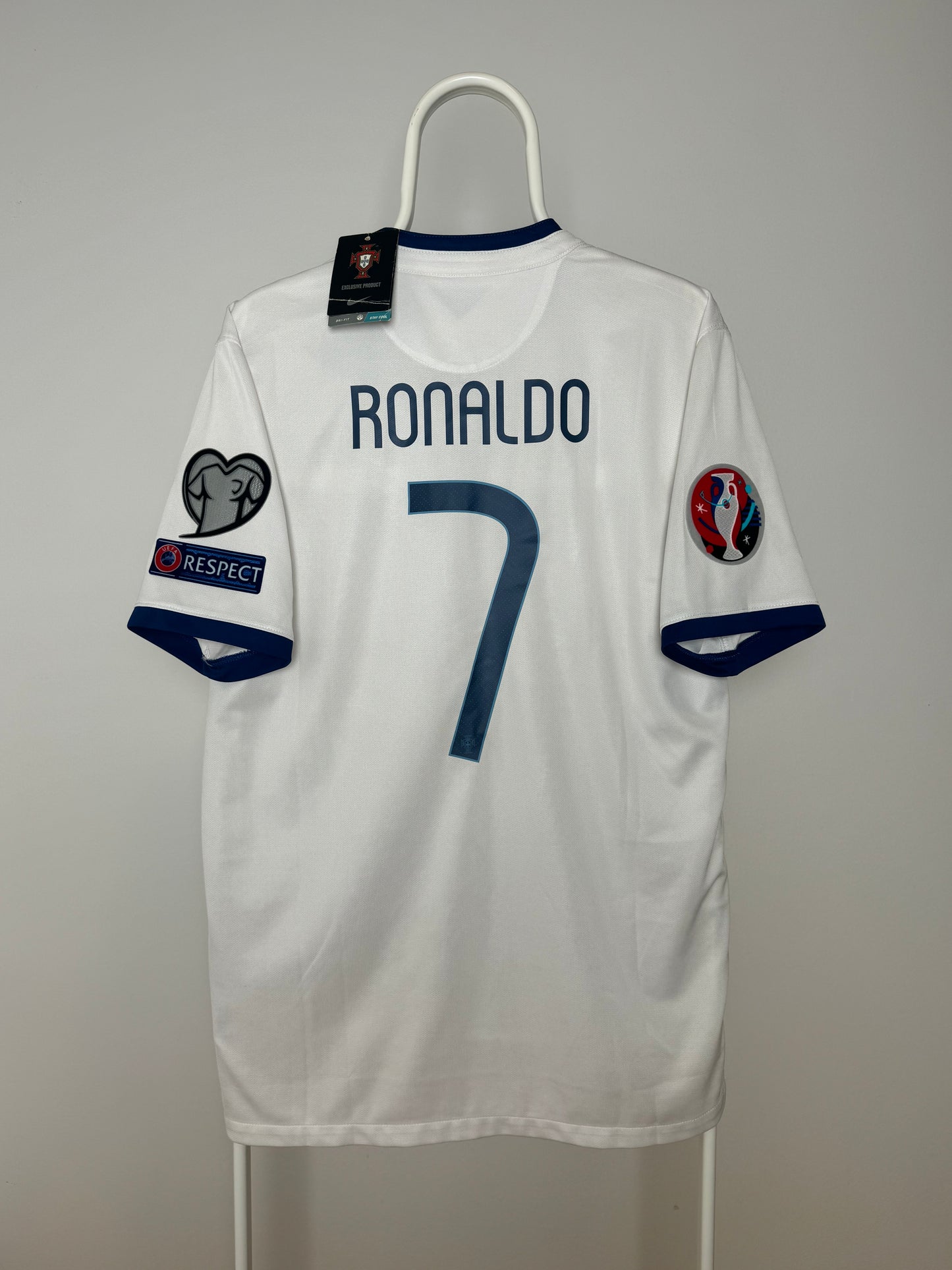 Cristiano Ronaldo - Portugal 2014. Size L